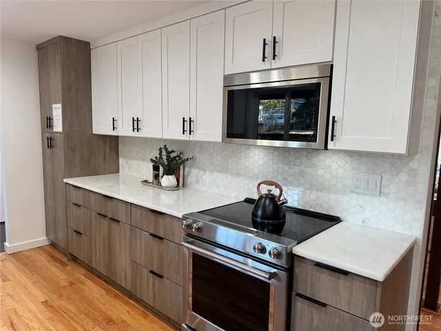 $6,200 | 12442 Northeast 6th Place, Bellevue, WA 98005