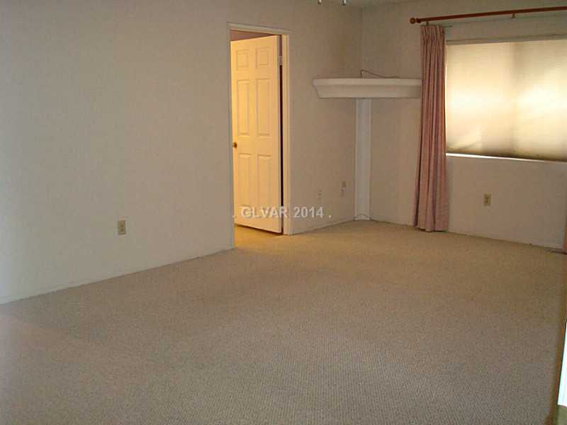 5521 Aldama Road Las Vegas, NV 89122 - Photo 11 of 27 Property Photo.