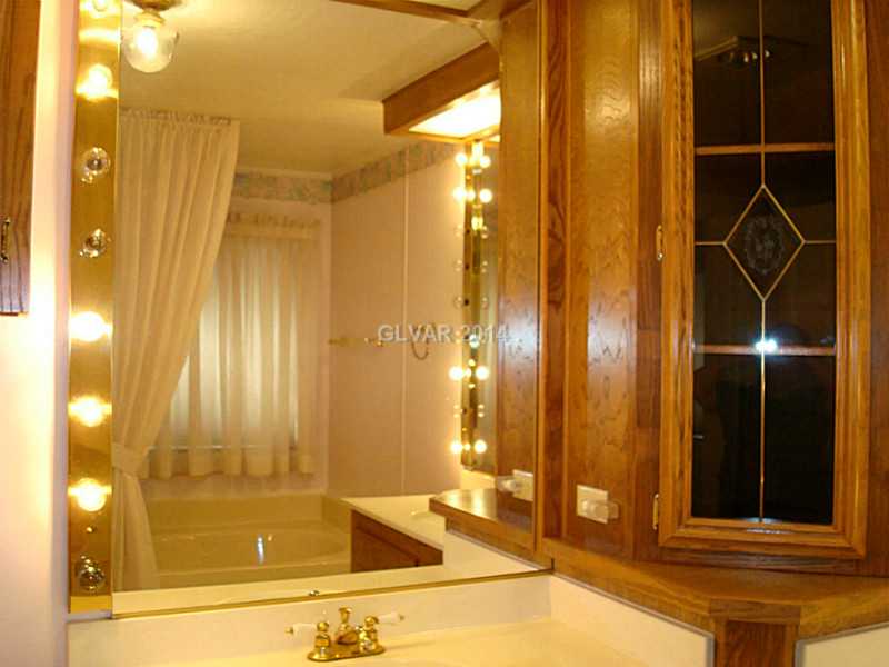 5521 Aldama Road Las Vegas, NV 89122 - Photo 13 of 27 Property Photo.
