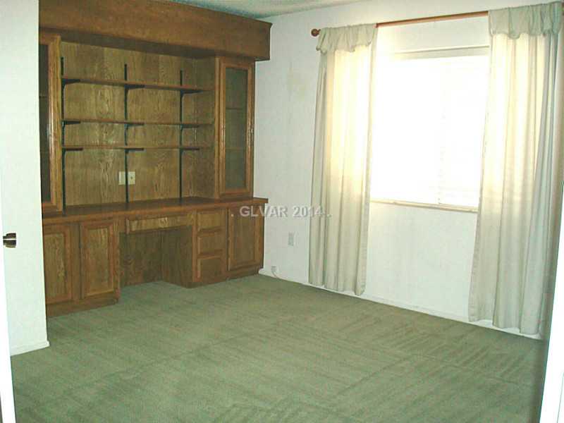 5521 Aldama Road Las Vegas, NV 89122 - Photo 10 of 27 Property Photo.
