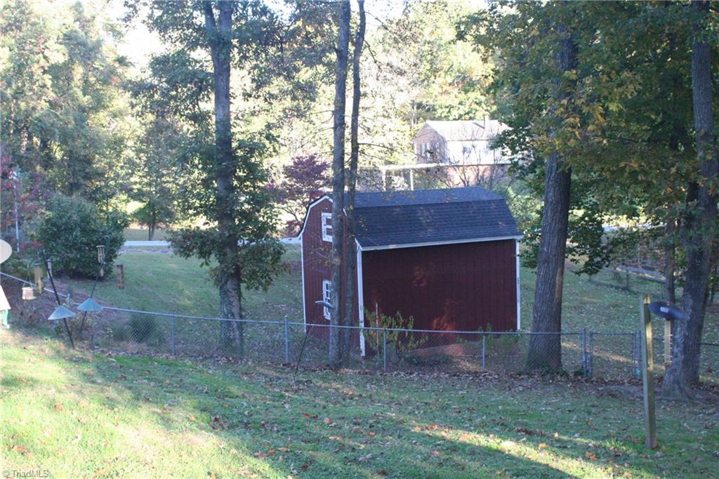 207 Pine Ridge Drive High Point, NC 27262 - Photo 26 of 30 Gallery Image 26