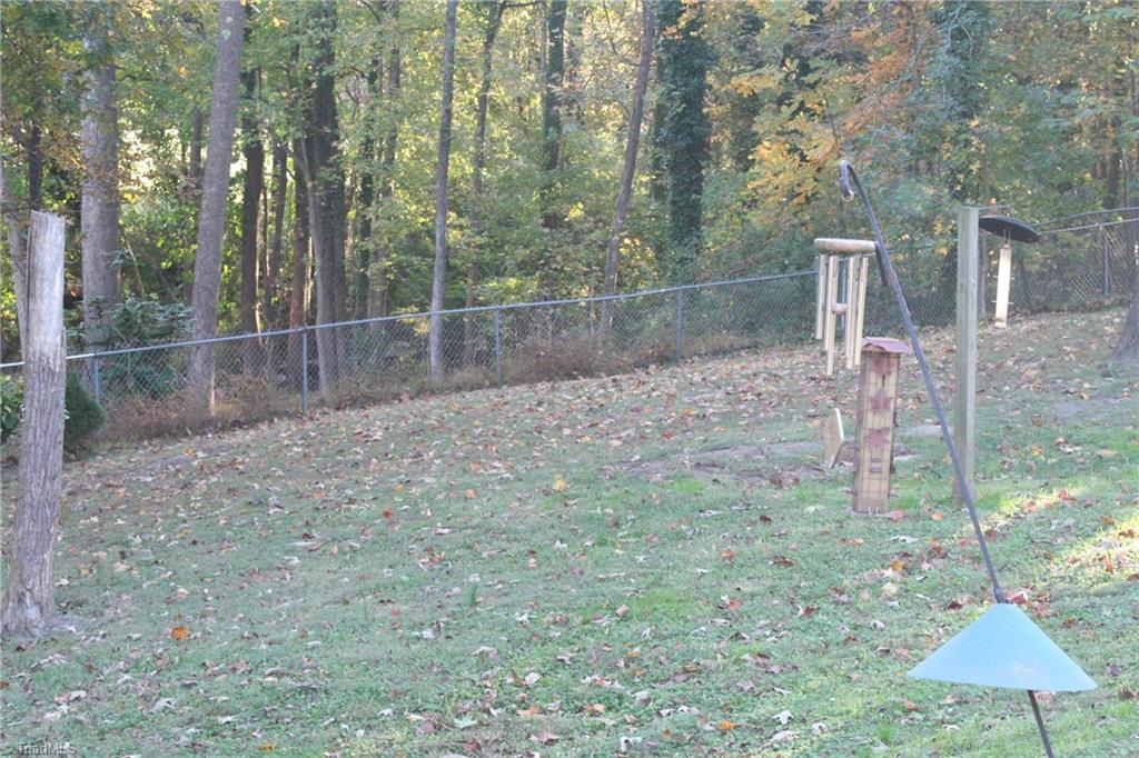 207 Pine Ridge Drive High Point, NC 27262 - Photo 29 of 30 Gallery Image 29