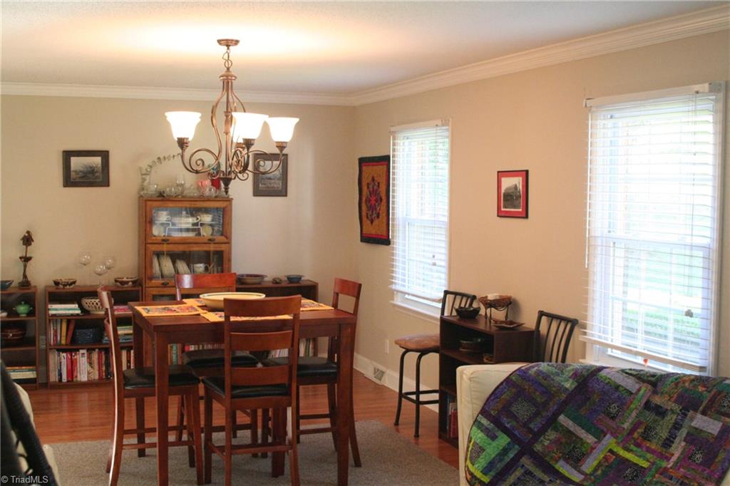 207 Pine Ridge Drive High Point, NC 27262 - Photo 4 of 30 Gallery Image 4