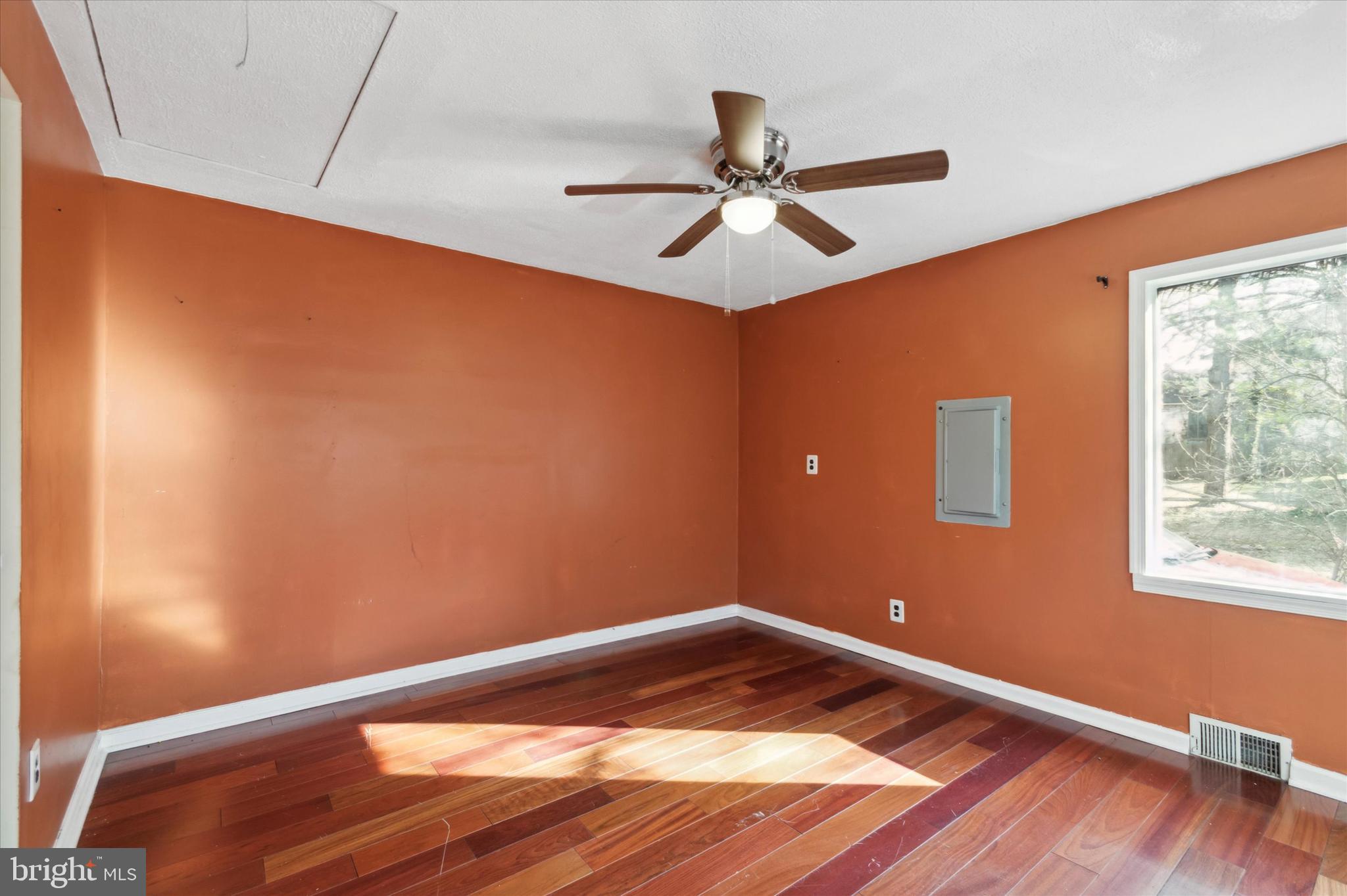 445 Lake Boulevard Lindenwold, NJ 08021 - Photo 10 of 28