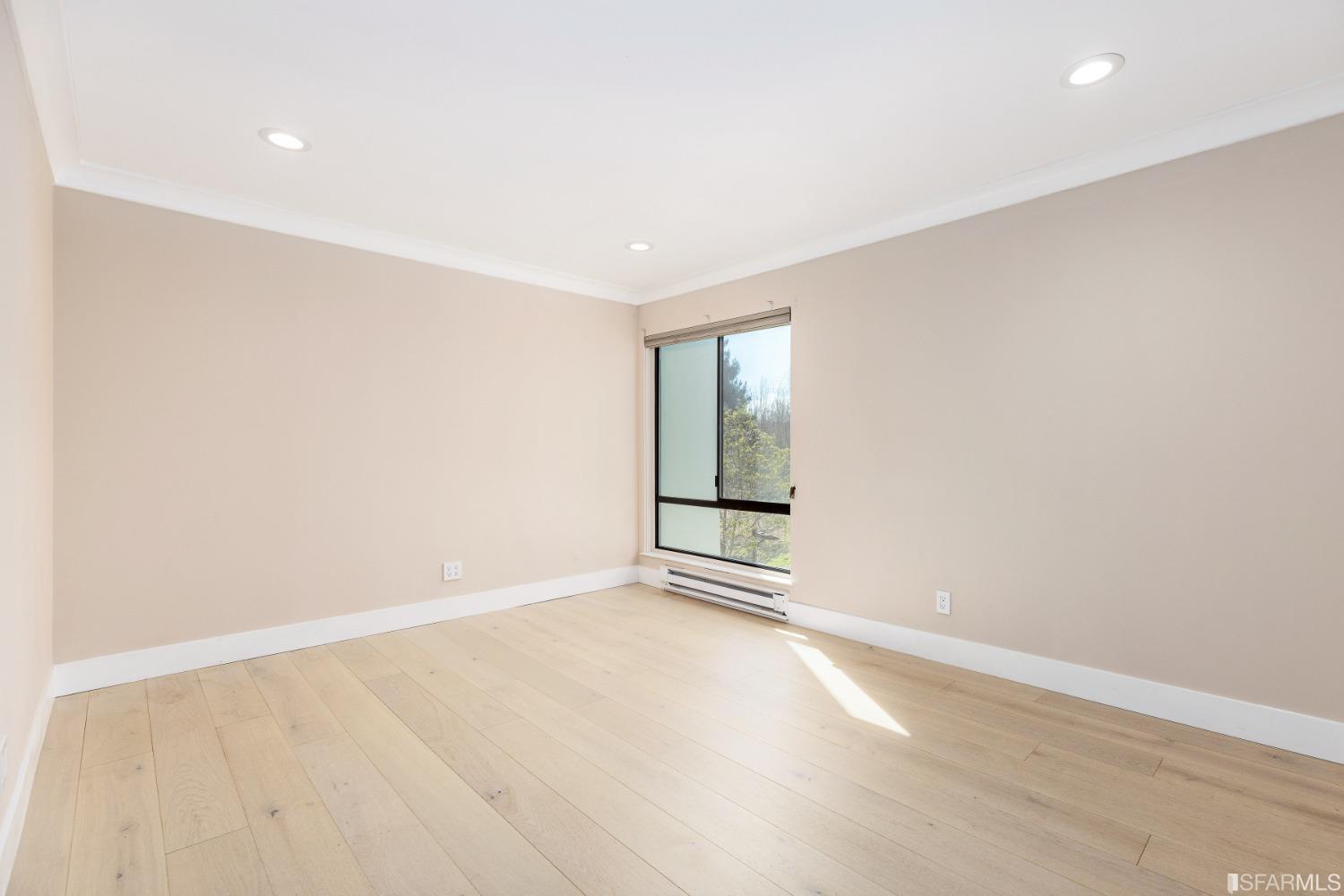 6 Commodore Drive, Unit C338 Emeryville, CA 94608 - Photo 16 of 37