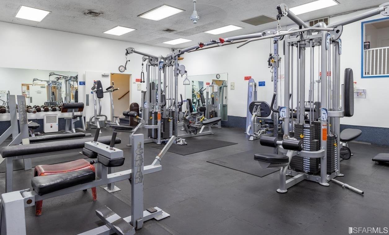 6 Commodore Drive, Unit C338 Emeryville, CA 94608 - Photo 23 of 37