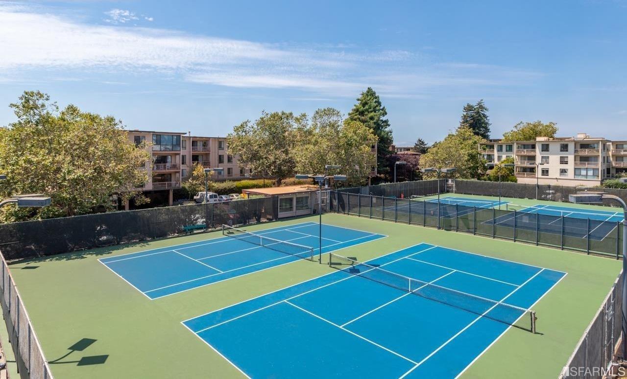 6 Commodore Drive, Unit C338 Emeryville, CA 94608 - Photo 25 of 37