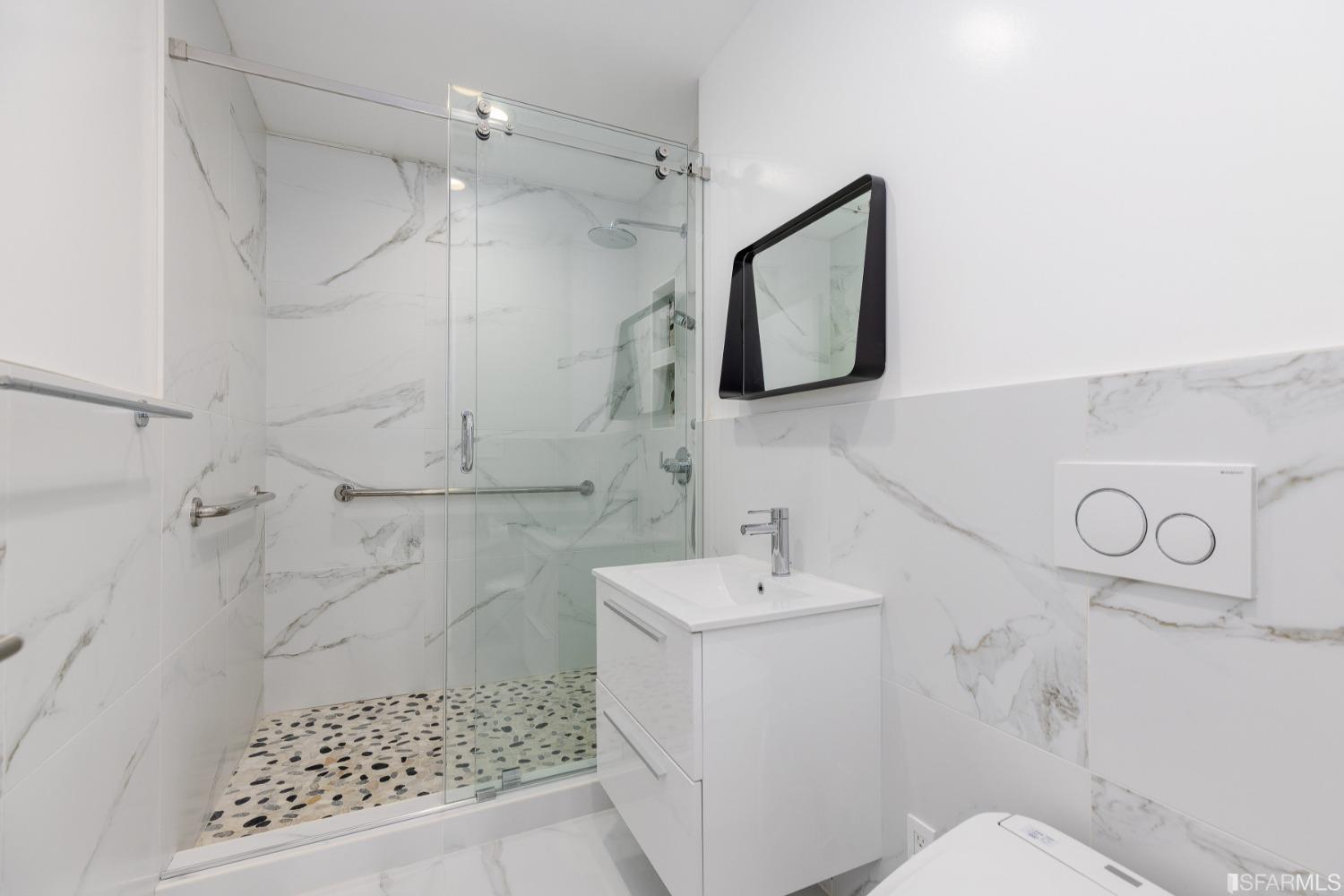 6 Commodore Drive, Unit C338 Emeryville, CA 94608 - Photo 6 of 37