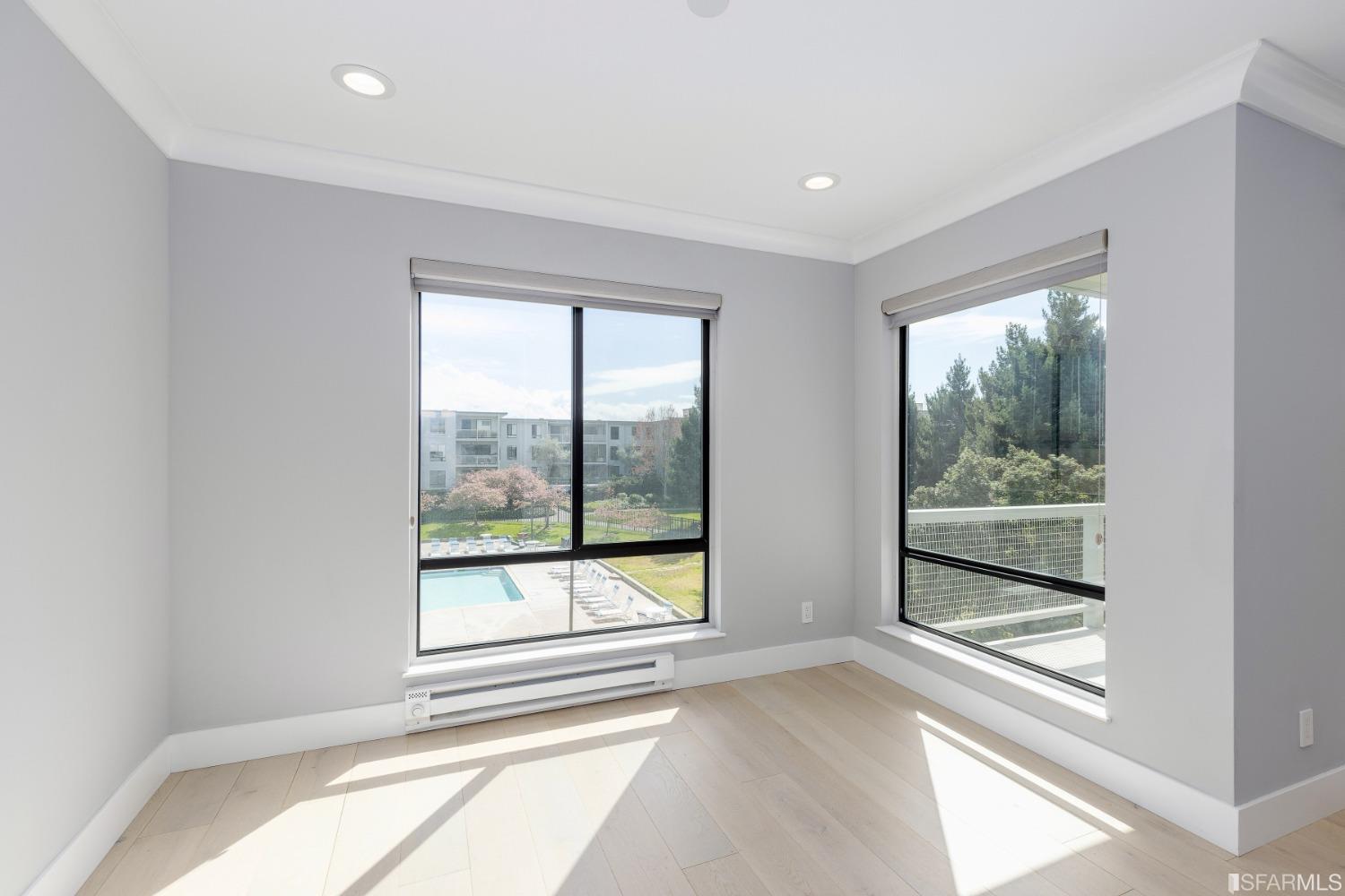 6 Commodore Drive, Unit C338 Emeryville, CA 94608 - Photo 8 of 37