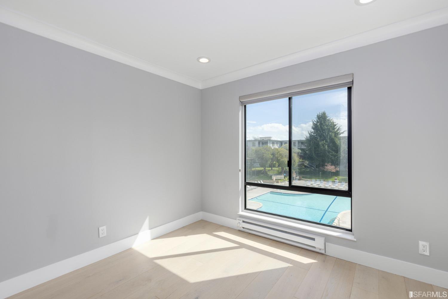 6 Commodore Drive, Unit C338 Emeryville, CA 94608 - Photo 9 of 37