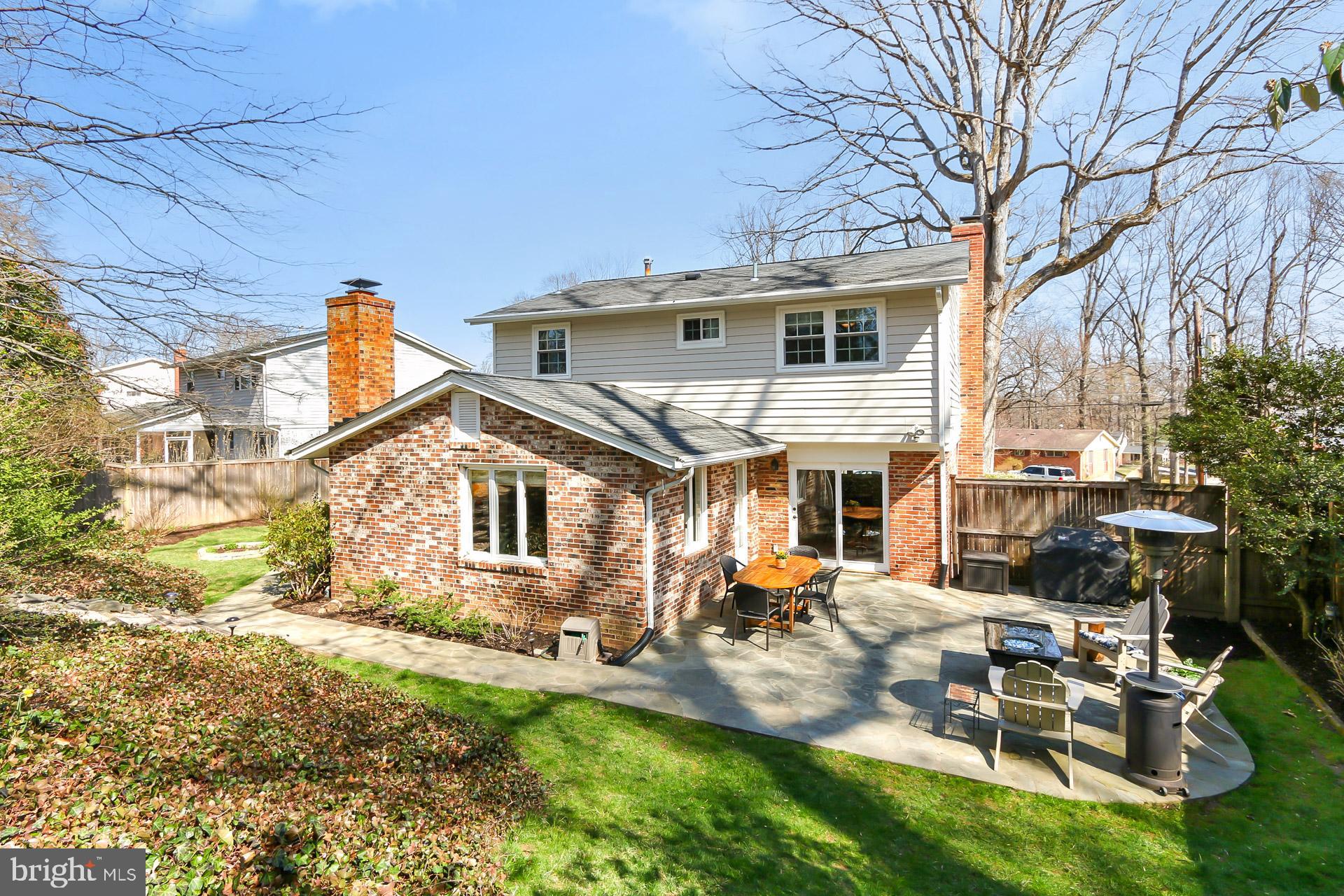 8920 Victoria Road Springfield, VA 22151 - Photo 44 of 49 Rear exterior