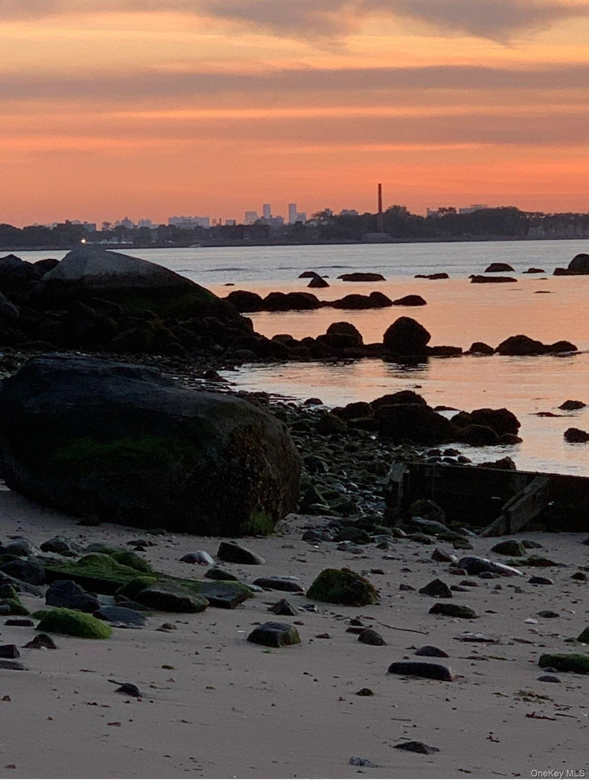 69 Cornwells Beach Road Sands Point, NY 11050 - Photo 25 of 42