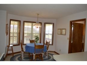1061 Conklin Road Jonesborough, TN 37659 - Photo 7 of 24 Breakfast nook with bay window