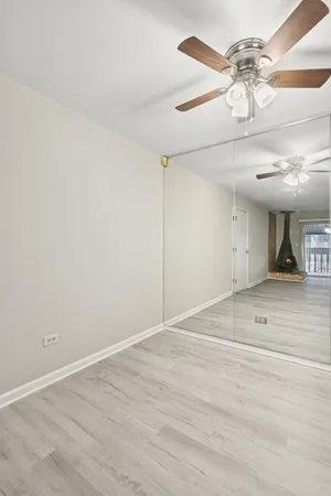$2,200 | 6185 Pinewood Court, Unit 202, Willowbrook, IL 60527