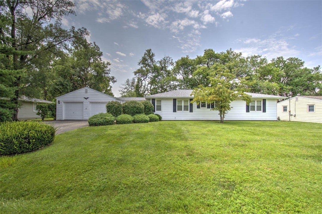 203 Wayside Avenue Decatur, IL 62521 - Photo 1 of 34 Gallery Image 1