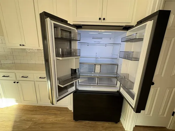 $3,000 | 2801 Country Villa Circle, Carrollton, TX 75006