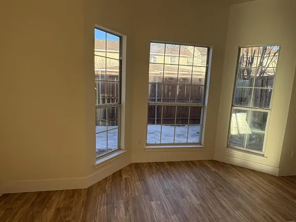 $3,000 | 2801 Country Villa Circle, Carrollton, TX 75006