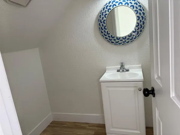 $3,000 | 2801 Country Villa Circle, Carrollton, TX 75006