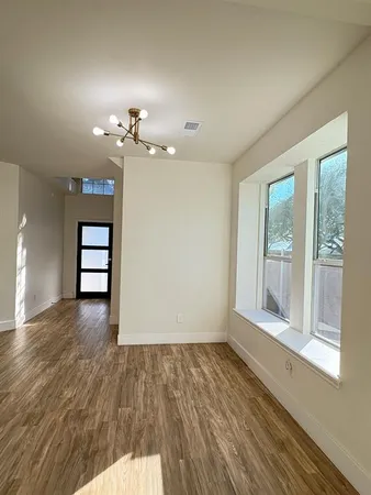 $3,000 | 2801 Country Villa Circle, Carrollton, TX 75006