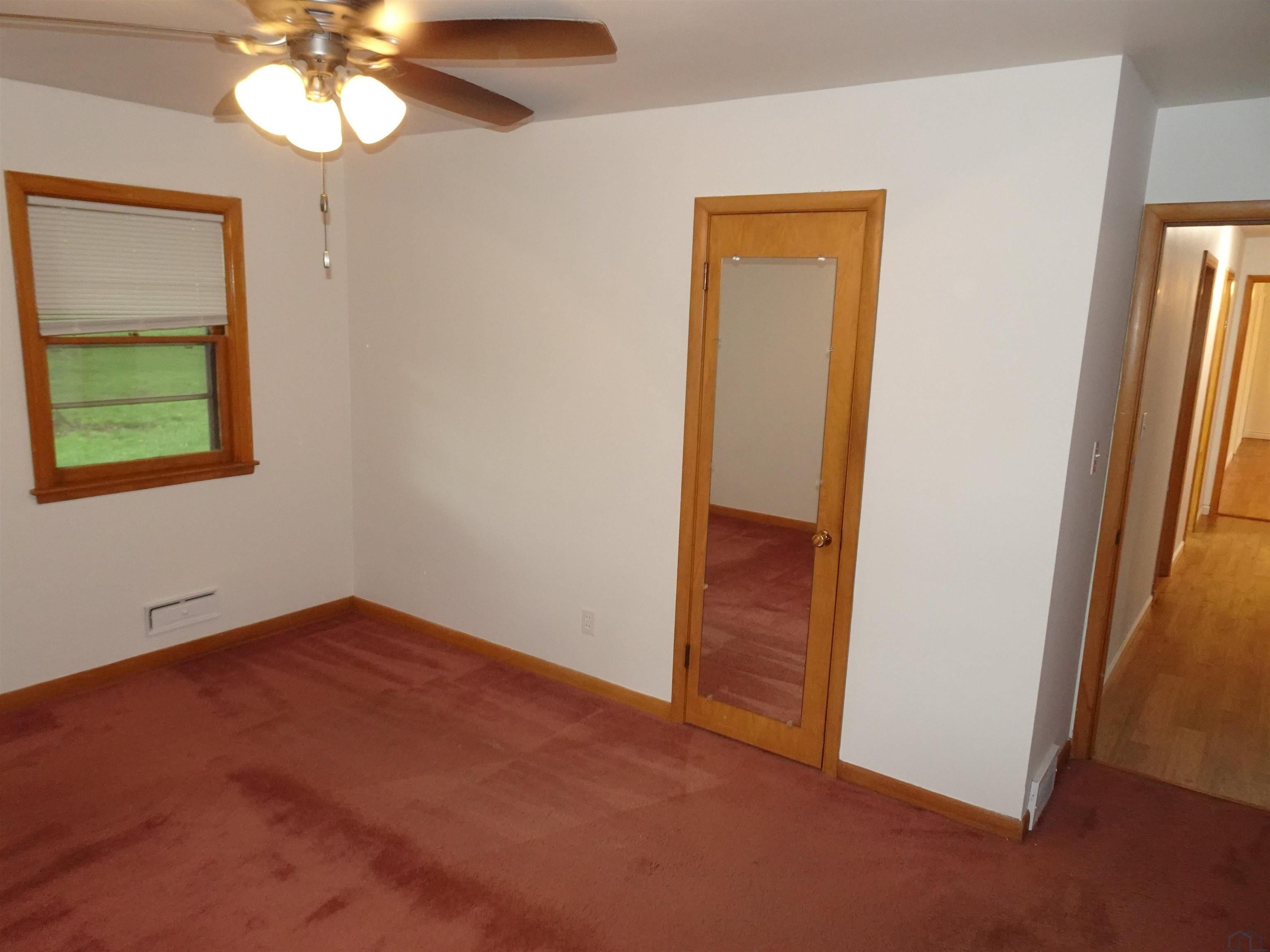 612 5th Street Sheldon, IA 51201 - Photo 15 of 28 Gallery Image 15