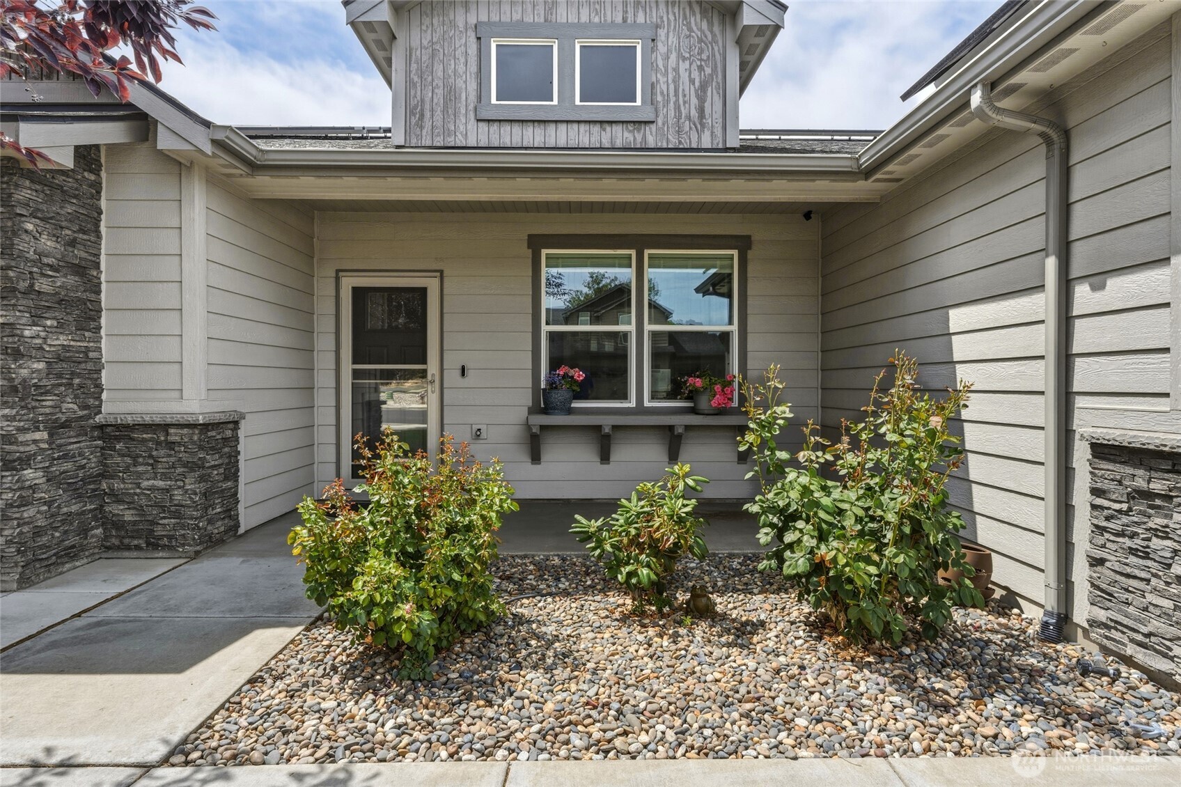1396 Caprio Loop Walla Walla, WA 99362 - Photo 2 of 29