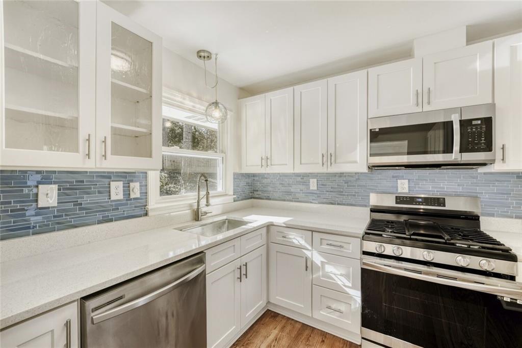 1391 Willivee Drive Decatur, GA 30033 - Photo 3 of 35