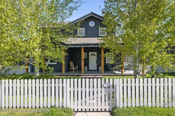 $3,995,000 | 365 East Broadway Avenue, Jackson, WY 83001