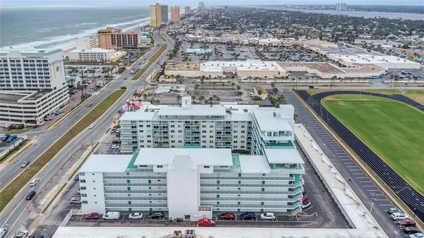 $164,900 | 2727 North Atlantic Avenue, Unit 2020, Daytona Beach, FL 32118