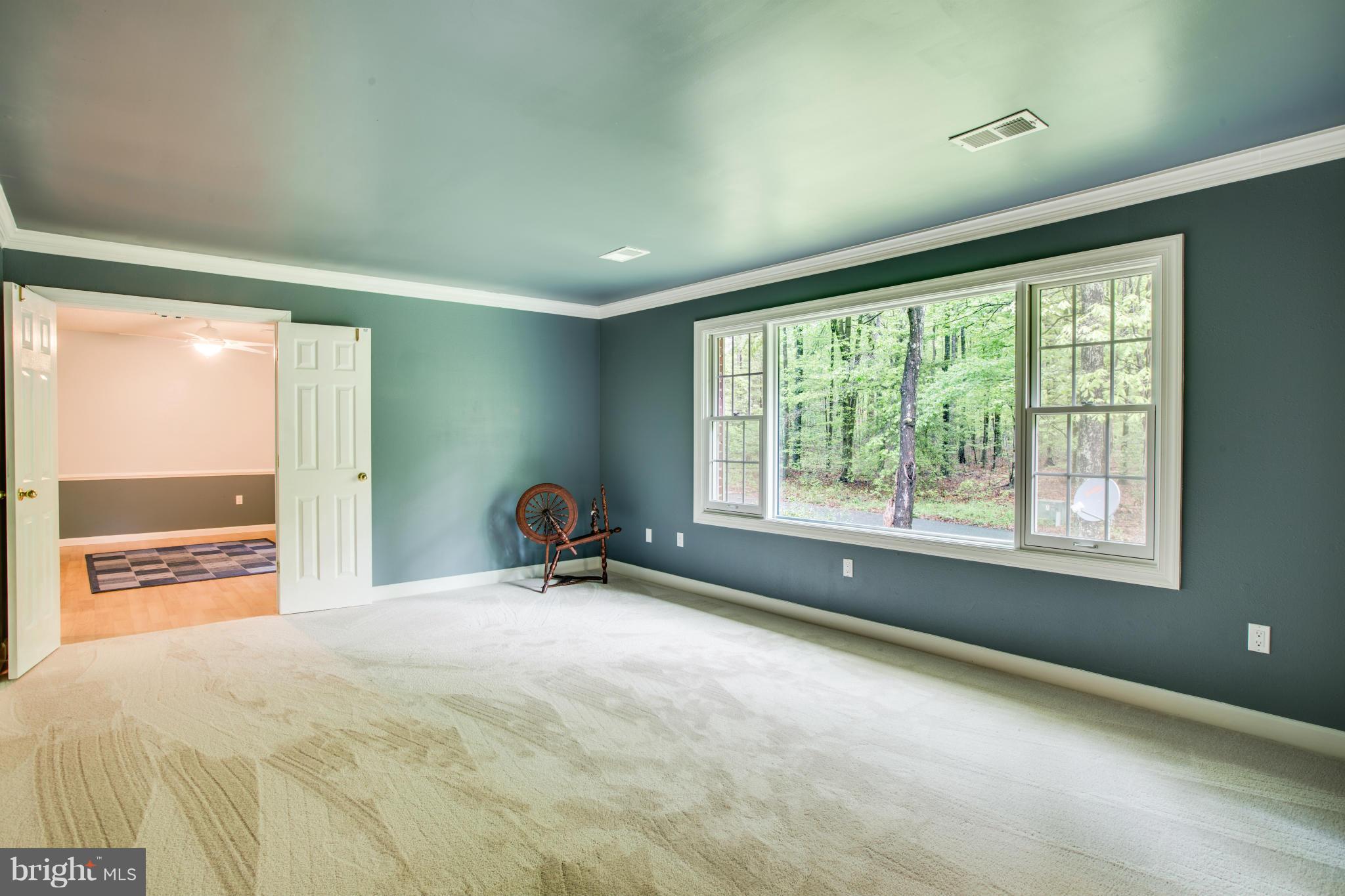 152 Embrey Mill Road Stafford, VA 22554 - Photo 3 of 30 Living Room