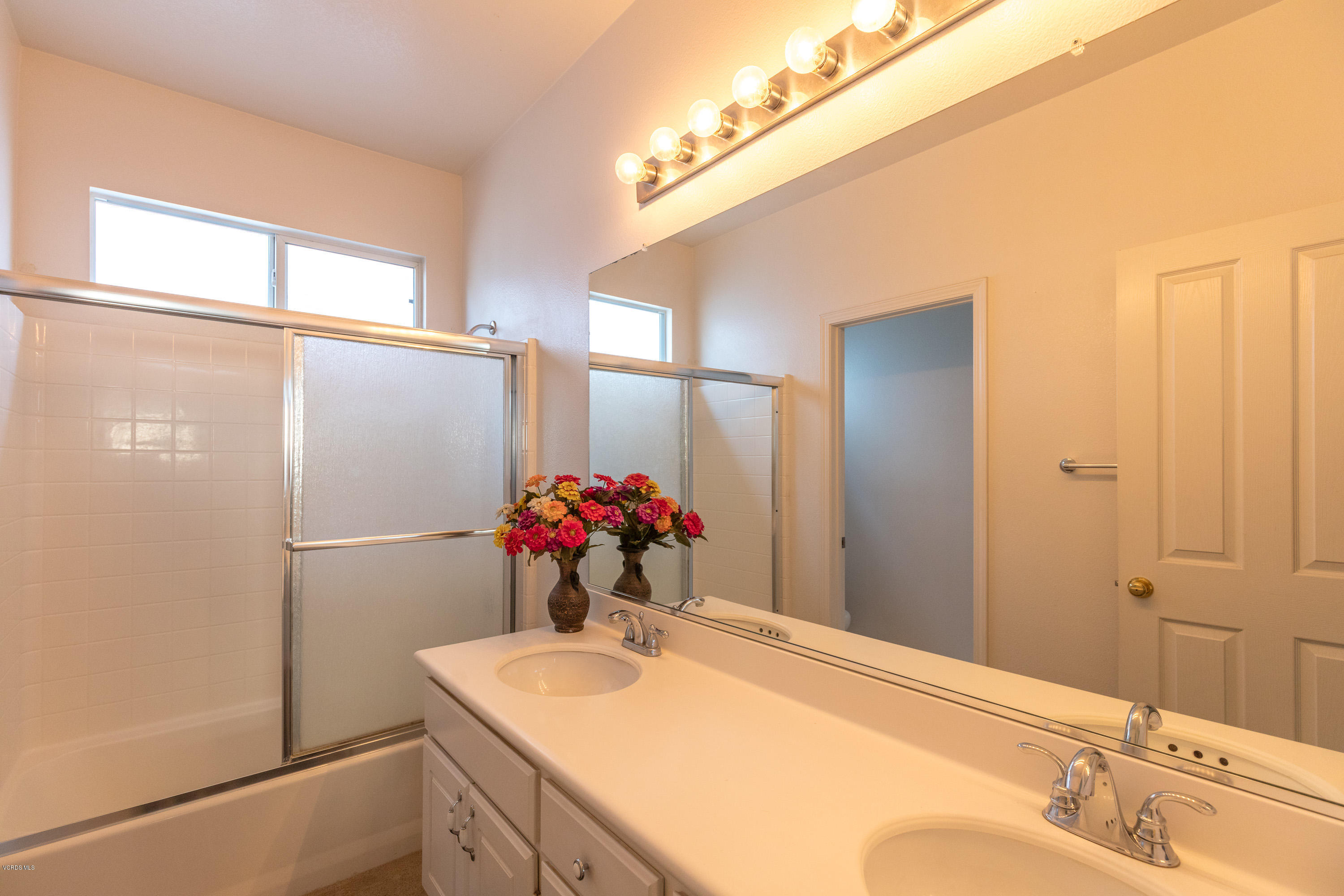 1910 Ribera Drive Oxnard, CA 93030 - Photo 12 of 18 1910 Ribera Dr-1592