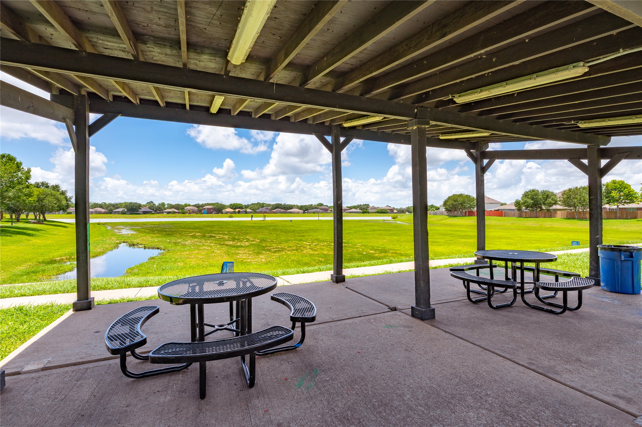 5501 Rio Sabinas Street Rosharon, TX 77583 - Photo 32 of 33