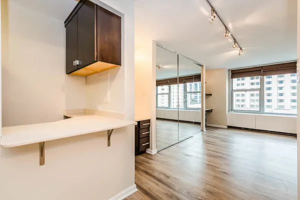 $219,900 | 777 North Michigan Avenue, Unit 1307, Chicago, IL 60611