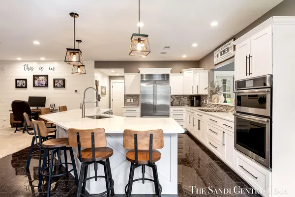$1,595,900 | 16159 Ferris Street, Grand Haven, MI 49417