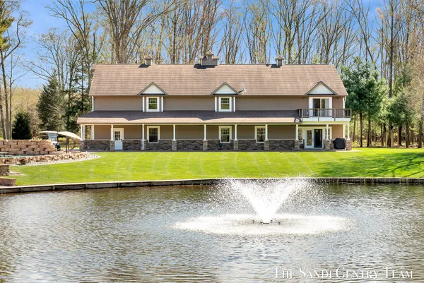 $1,595,900 | 16159 Ferris Street, Grand Haven, MI 49417