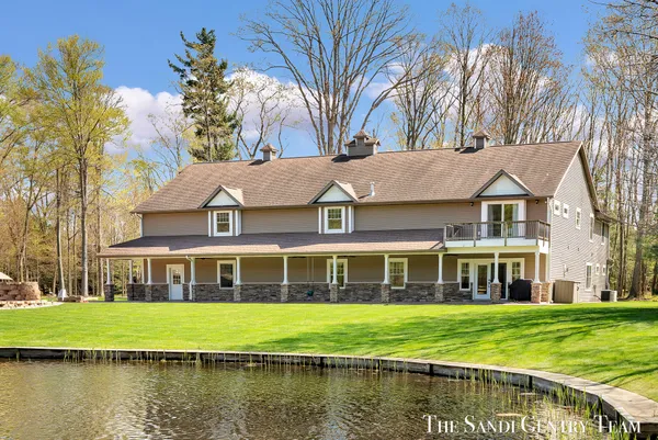 $1,595,900 | 16159 Ferris Street, Grand Haven, MI 49417