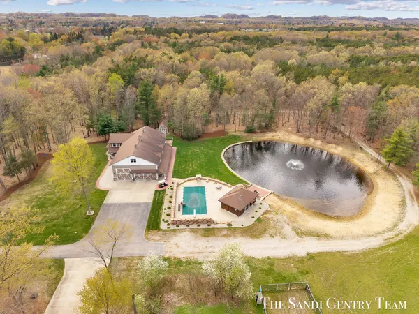 $1,595,900 | 16159 Ferris Street, Grand Haven, MI 49417