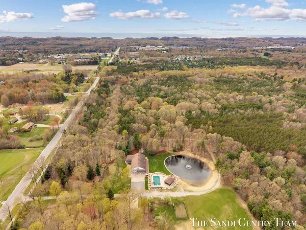 $1,595,900 | 16159 Ferris Street, Grand Haven, MI 49417