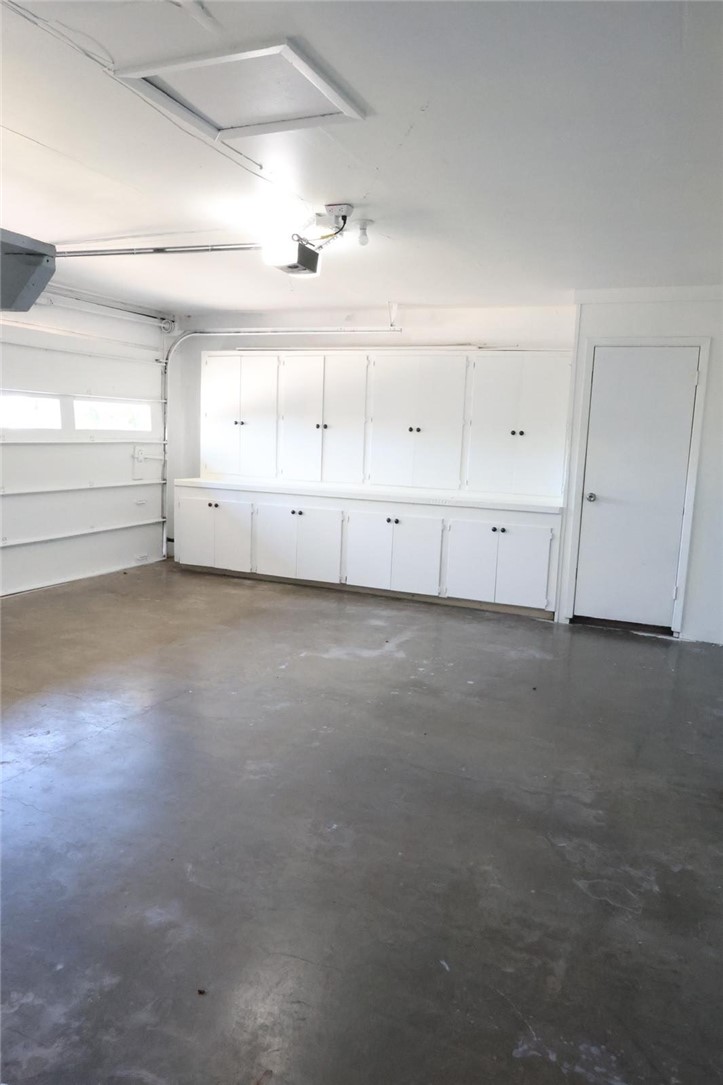 136 Daniel Moore Avenue Portland, TX 78374 - Photo 40 of 40 a view of an empty room