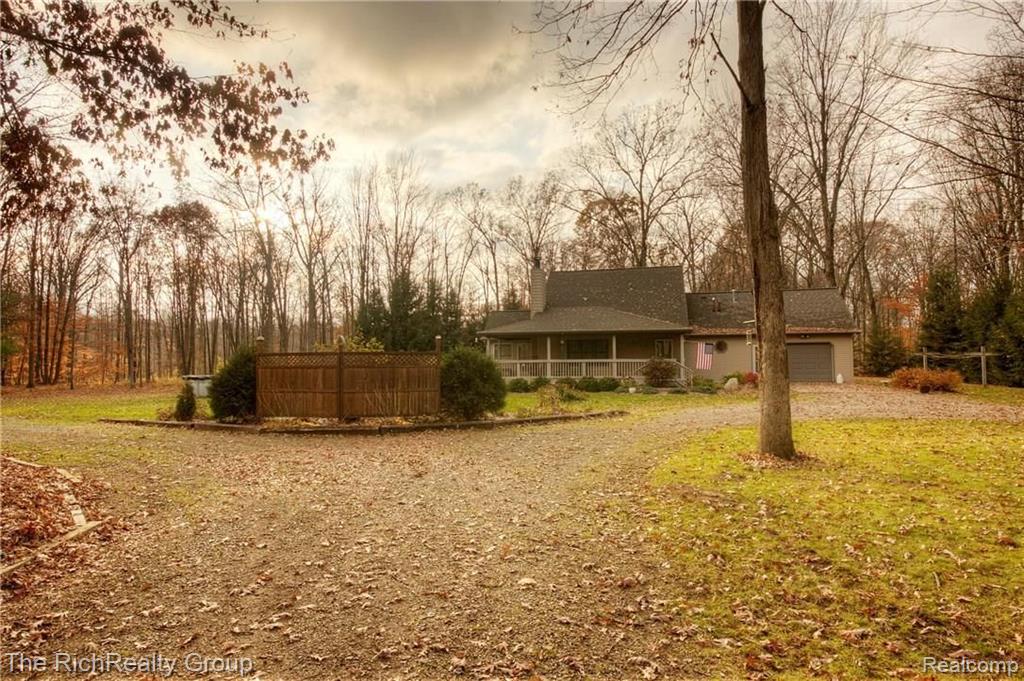 1515 West Rathbun Road Burt, MI 48417 - Photo 3 of 84