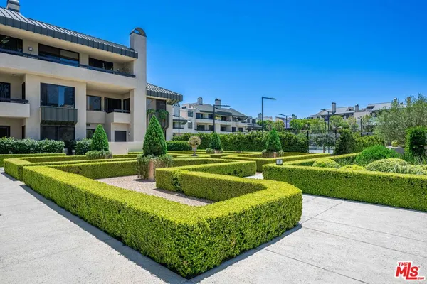 $9,130 | 2340 Century, Los Angeles, CA 90067