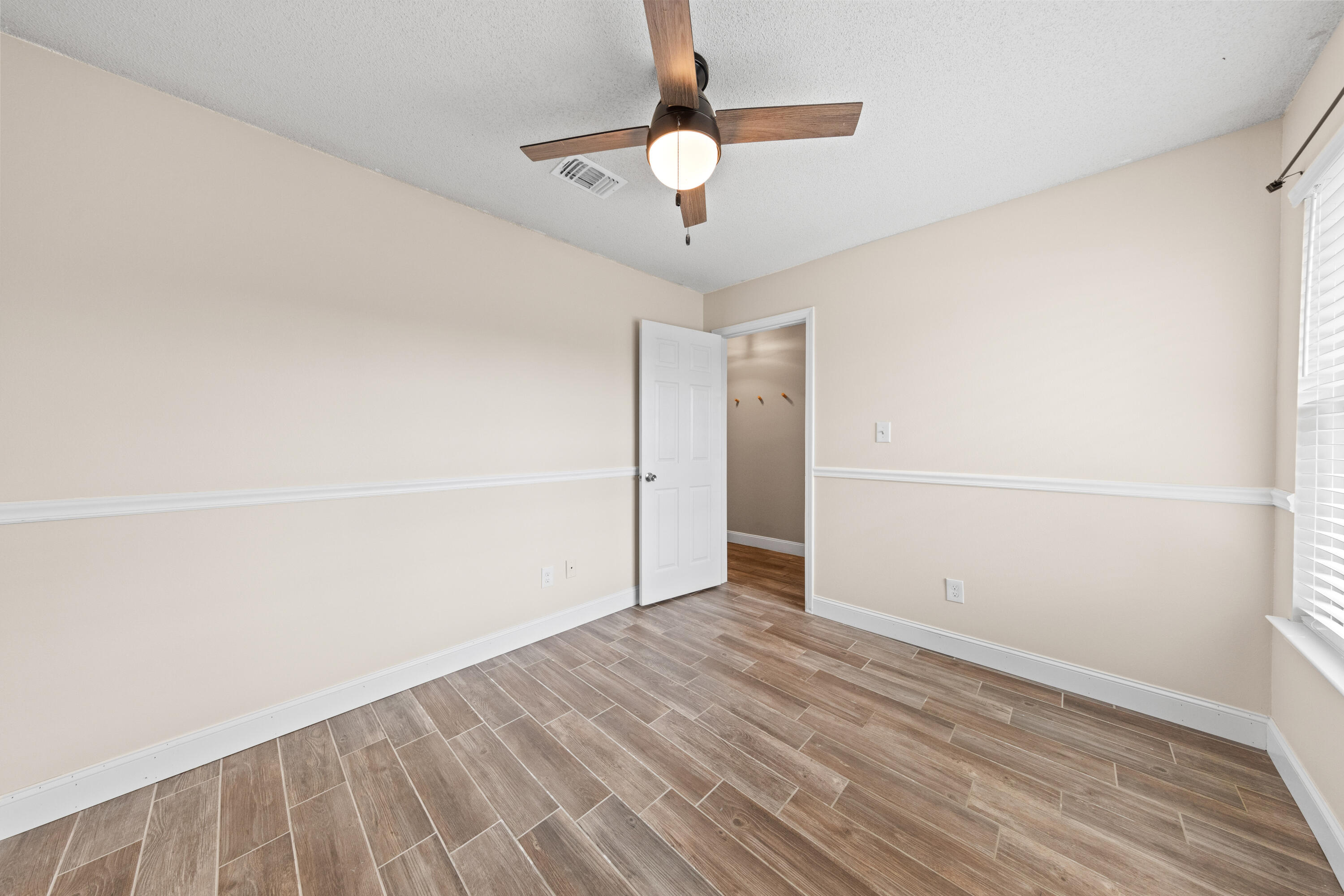 1833 Hunters Path Fort Walton Beach, FL 32547 - Photo 31 of 43 a view of an empty room