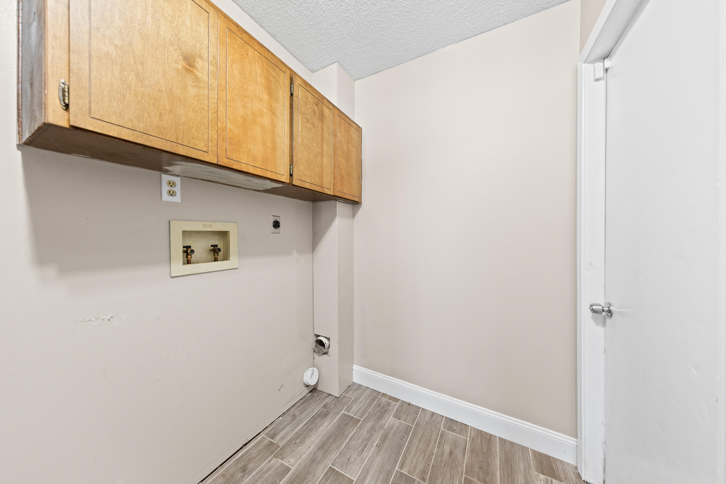 1833 Hunters Path Fort Walton Beach, FL 32547 - Photo 33 of 43 a view of room
