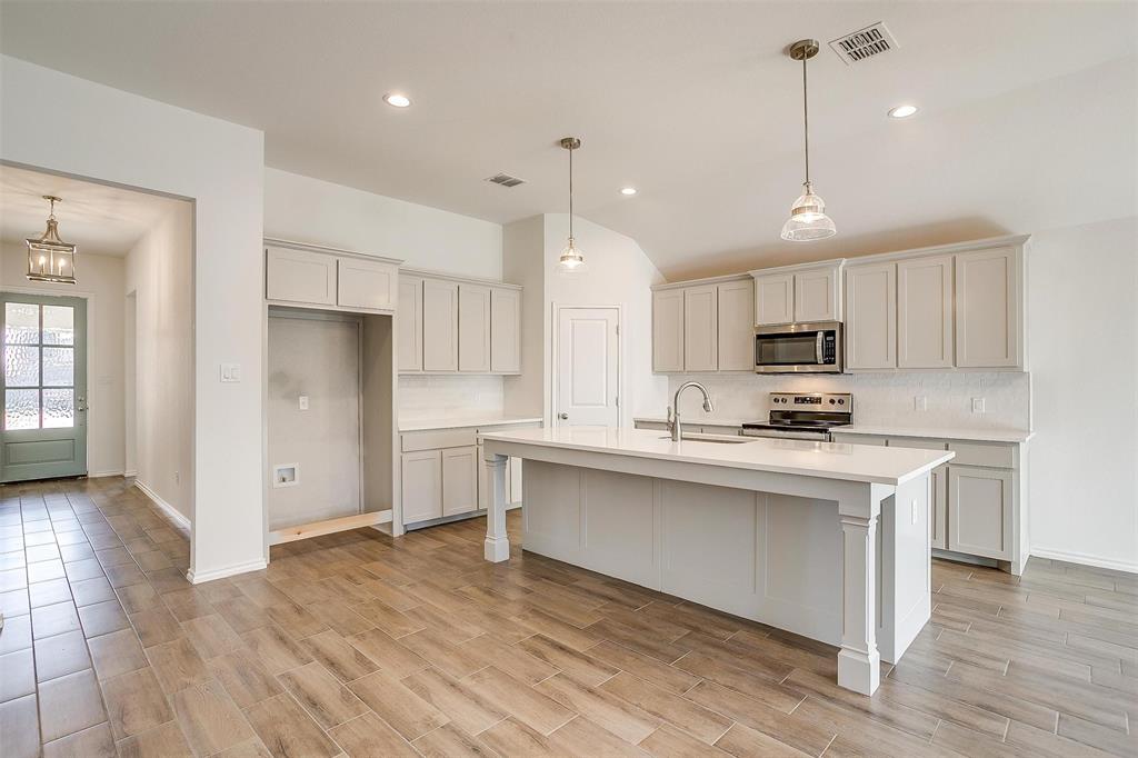 9952 Mescalbean Blvd  