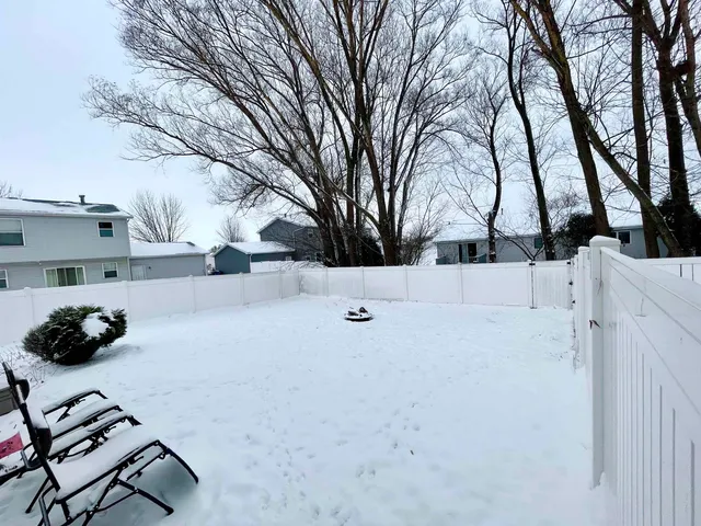 $439,900 | 1434 Glenview Lane, Little Chute, WI 54140