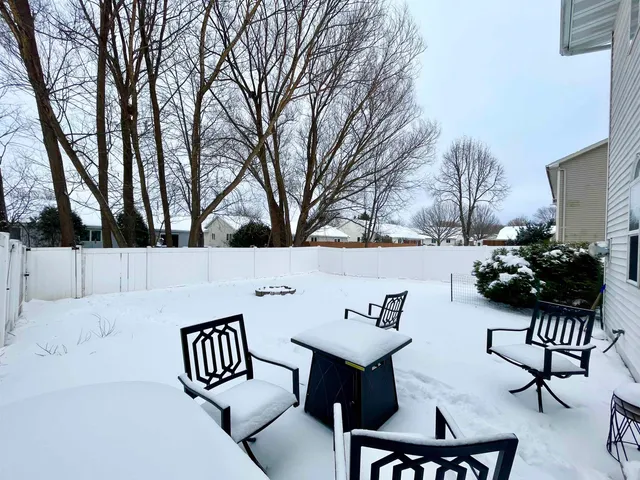 $439,900 | 1434 Glenview Lane, Little Chute, WI 54140