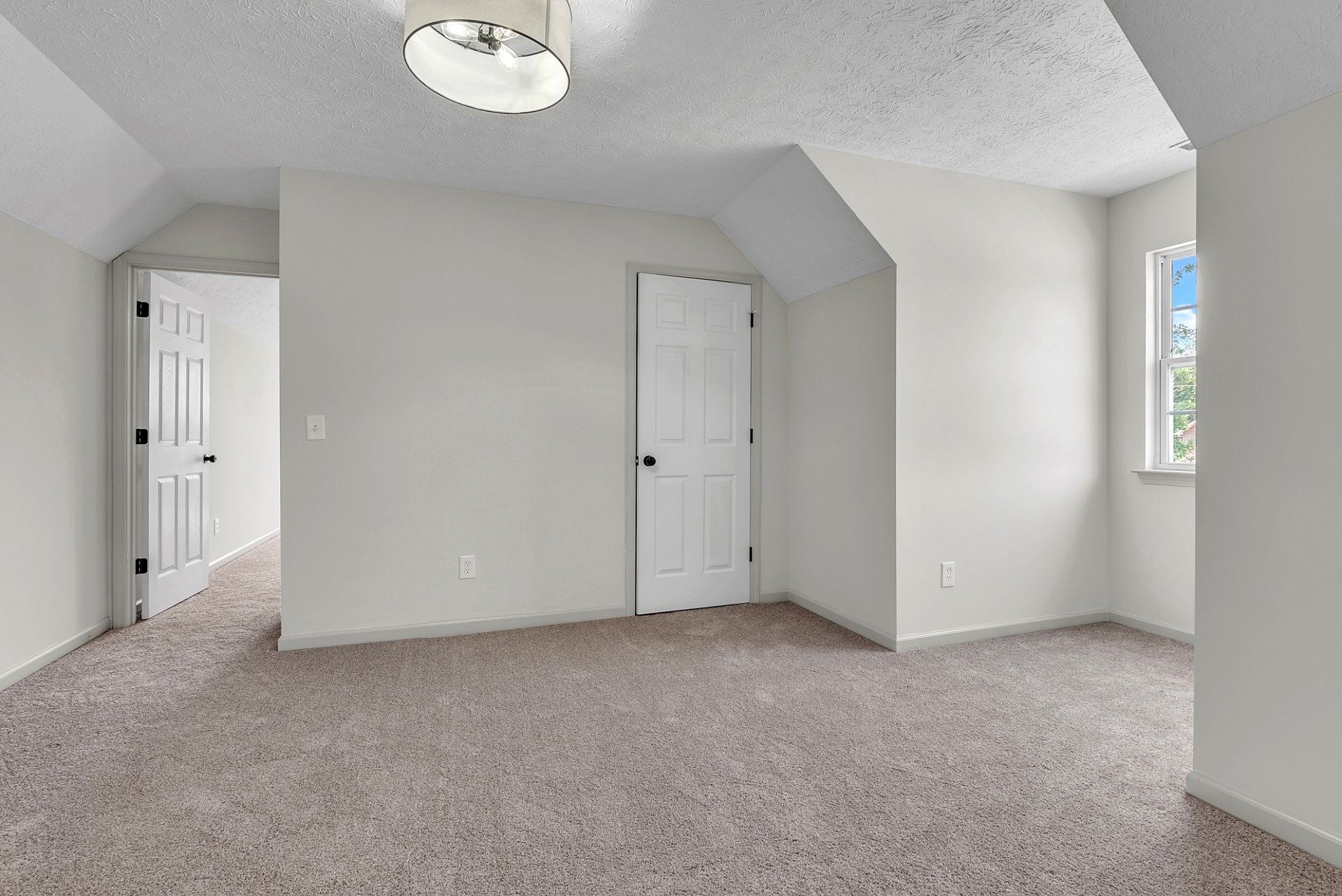 522 Acorn Way Mount Juliet, TN 37122 - Photo 22 of 30 an empty room with windows