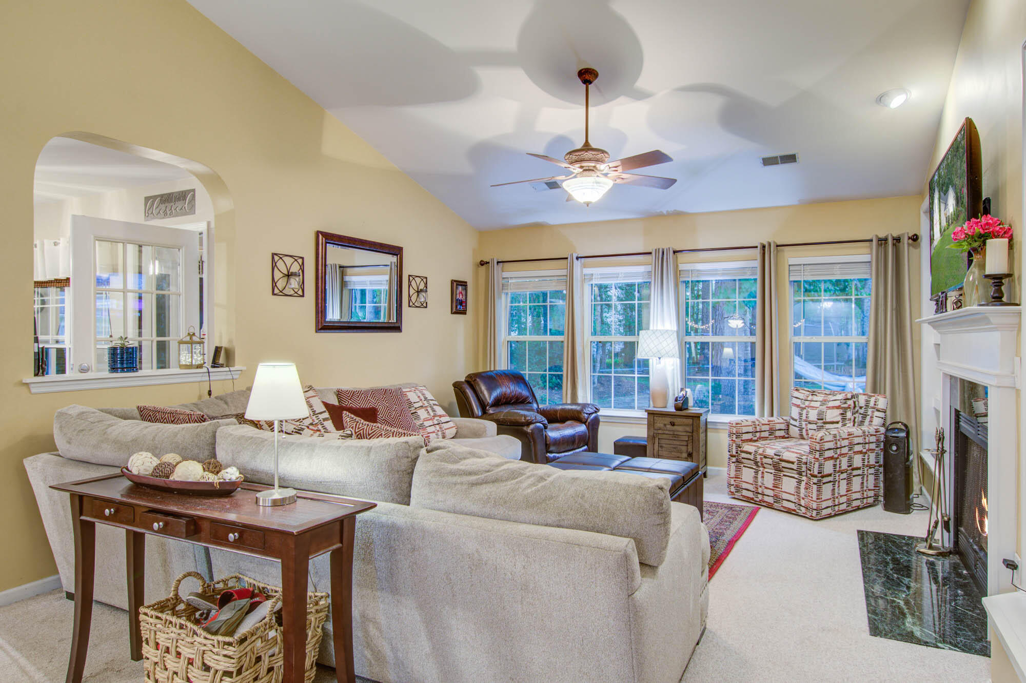 562 Pointe Of Oaks Road Summerville, SC 29485 - Photo 8 of 42 562 (5)