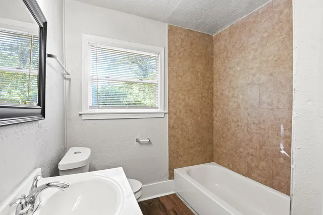 $1,375 | 911 Patsy Drive, Baytown, TX 77520