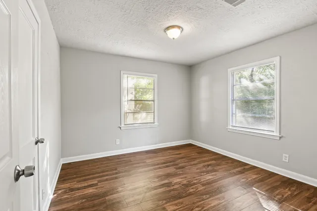 $1,375 | 911 Patsy Drive, Baytown, TX 77520