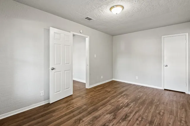 $1,375 | 911 Patsy Drive, Baytown, TX 77520